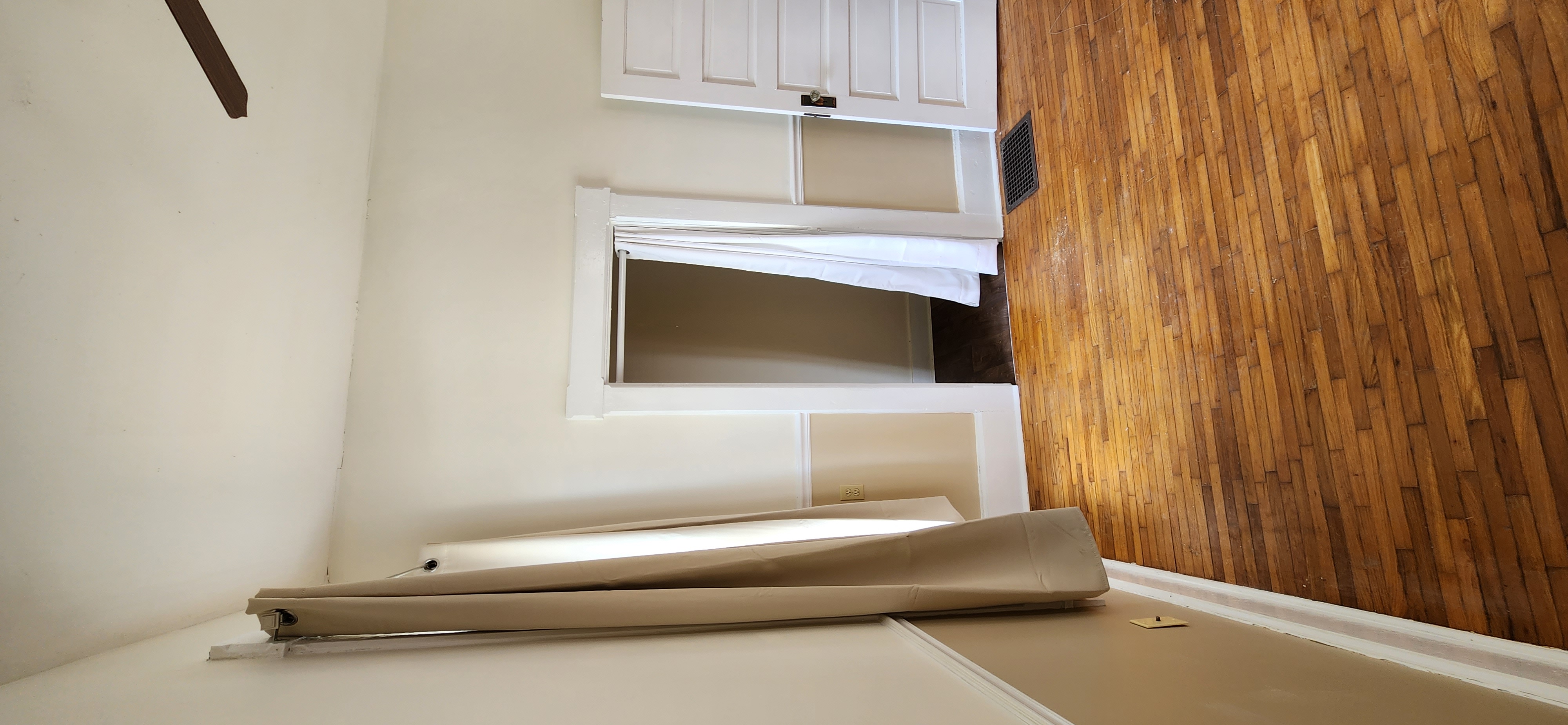 320 W Clinton lower unit pics 17.jpg